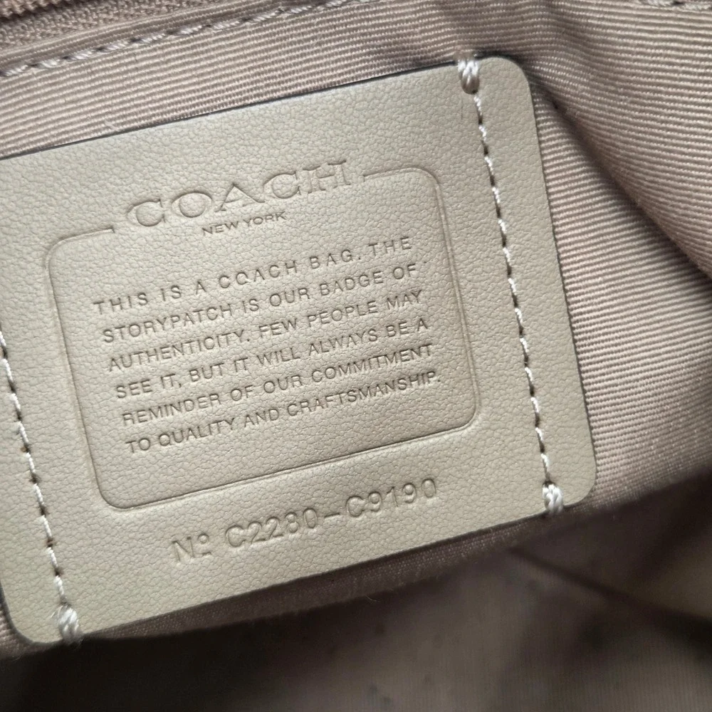 Coach Jules Hobo Bag White C9190 Pebbled Leather Shoulder Crossbody Purse